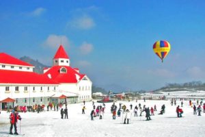 Топ 10 лучших горнолыжных курортов Китая на 2023-2024 год