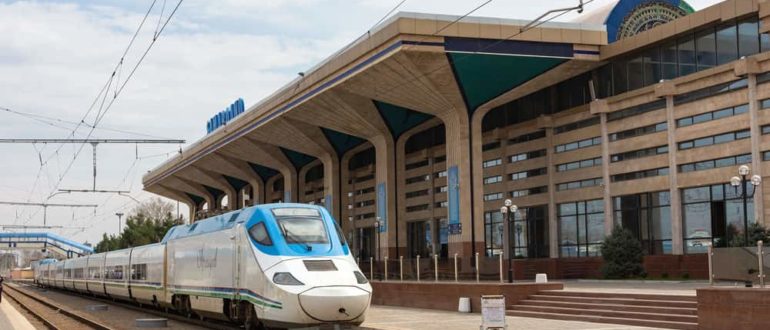 Советы туристам о поездке на поезде по Узбекистанцу в 2023-2024 году